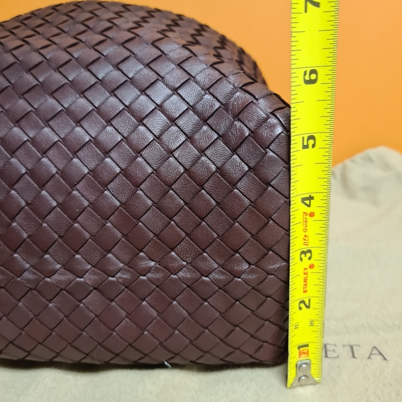 Bottega Veneta leather hobo shoulder bag brown - Picture 9 of 15